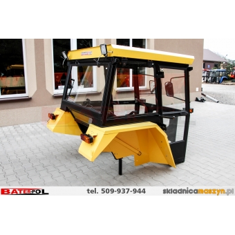 Kabina C-330 DE LUX szeroka komfortowa D-LUX (drzwi na koło) ŻÓŁTA 